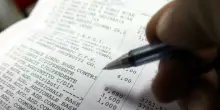 Tredicesima detassata, come funziona e quanto vale l'ipotesi in Manovra? Gli effetti sugli stipendi