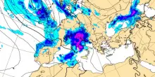 Temporali e nubifragi in arrivo sull'Italia, dove e quando pioverà: allerta in Toscana e Liguria. Le previsioni meteo della settimana