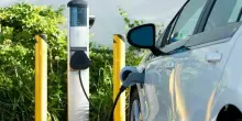 Incentivi auto, pubblicato decreto: fino a 11 mila euro per l'acquisto di un'auto elettrica