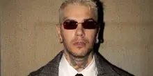 Emis Killa raduna tutti gli amici dell'hip hop: da Jake La Furia a Baby Gang, il concerto show alla Fiera Rho