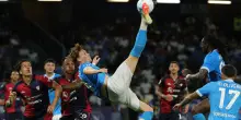 Pirateria, la svolta clamorosa: Dazn, Sky e Lega Serie A potrebbero chiedere risarcimenti agli utenti del pezzotto. Cosa si rischia