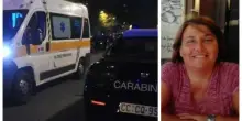 Travolta da un camion mentre attraversa la strada, Marinella Cipollari uccisa sotto gli occhi del marito