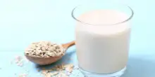 Latte d'avena del supermercato, la classifica dei migliori secondo Gambero Rosso: dai più leggeri ai i vegetali e quelli ottimi per caffè e cappuccini