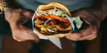 I cibi grassi danneggiano la memoria: lo studio sui neuroni dell'ippocampo e le conseguenze del consumo di ?junk food
