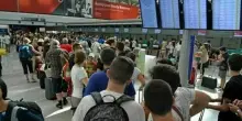 Aeroporti in tilt, caos e voli cancellati: Cyberattacco agli scali europei