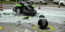 Giuseppe Sciotti muore a 22 anni nello schianto in moto: grave la ragazza che era in sella con lui