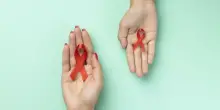 Boom di Hiv e infezioni sessuali tra i giovani: dal 1,6% al 2,4% di positivi in un anno, consapevolezza ancora troppo bassa