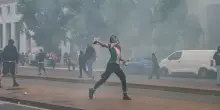 Guerriglia alla manifestazione per Gaza, il mix letale che ha assaltato la stazione: insieme "maranza", anarchici e antagonisti