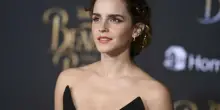 Emma Watson: «Ho lasciato il cinema perché è distruttivo per l'anima. La patente sospesa? Che imbarazzo, ora uso la bici»