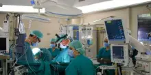 Attendeva un intervento al cuore da 12 giorni, medico ha un infarto e muore: indagati 5 colleghi e disposta l'autopsia