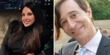 Gli stupri nella stanza rossa, le torture e la preferenza per le donne vittime di abusi passati: arrestati ex dirigente e la sua assistente