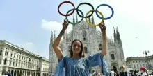 Olimpiadi Milano Cortina 2026, prezzi alle stelle: oltre 3mila euro per un weekend alle gare per due persone. L'analisi di Altroconsumo
