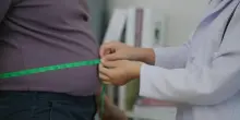 L'obesità è una malattia, in Italia la prima legge al mondo. I medici: «Passo storico». Cosa cambia