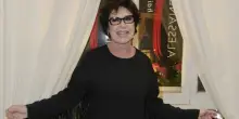 Corinne Clery: «Mio figlio ha iniziato a odiarmi perché voleva i soldi, mi sono ammalata. Serena Grandi? Non lo conosce»