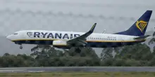 Volo Ryanair partito da Pisa rischia di restare senza carburante: atterraggio d?emergenza a Manchester