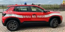 Pedone investito e ucciso da un suv dei vigili del fuoco, l'impatto sul ciglio di una strada statale