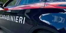 Ladro picchia brutalmente un carabiniere (fuori servizio) e finisce ai domiciliari, il militare è in ospedale: «Stava rubando»