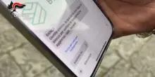Napoli, truffa della carta clonata: base per il phishing scoperta dai carabinieri. 3 arresti e due denunce