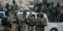 Gaza, Hamas consegna altri 2 corpi. Trump: «Se non rispetta i patti, dirò a Israele di attaccare»