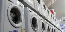 Bonus elettrodomestici, l?aiuto da 200 euro parte a novembre: cosa si può comprare e come fare domanda
