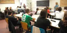 Manovra 2026, stop supplenze brevi alle medie e alle superiori: cosa cambia nella scuola