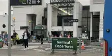 Tredicenne in vacanza studio a Dublino viene esclusa dal programma, portata di notte in aeroporto e lasciata sola
