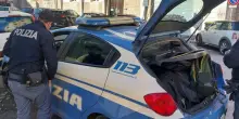 Picchiava donne a caso (senza motivo) in strada a Milano: chi è il 23enne senegalese arrestato, 11 alias e il soprannome di ?calciatore?