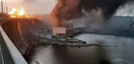 Raid russo di droni e missili su centrali elettriche, black out in tutta l'Ucraina