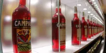 Campari, Finanza sequestra 1,3 miliardi in azioni: indagine per evasione fiscale