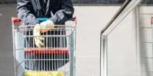 Istat: in Italia oltre 1 su 5 a rischio povertà, tasso occupazione più basso dell'Ue