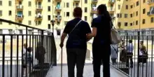 Lavoro domestico, economia invisibile: 1,6 mln di persone occupate, 50% irregolari