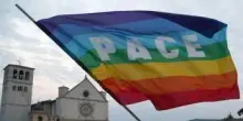 Perugia-Assisi, partita la marcia della Pace: "Insieme possiamo cambiare il mondo"