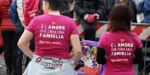 Fecondazione, Consulta: "Entrambe le madri possono riconoscere figlio alla nascita"