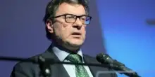 Giorgetti: "Dal Secondo dopoguerra mai così tanti guai, che va di moda chiamare sfide"