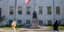 Trump vieta ad Harvard di accettare studenti stranieri, nuovo attacco del tycoon