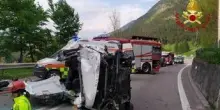 Belluno, incidente mortale sull'Alemagna: scontro tra moto e tre auto