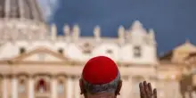 Conclave 2025, cellulari out e cardinali blindati: tutto top secret, le regole