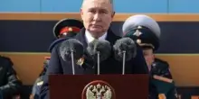 Ucraina-Russia, droni di Kiev minacciano la parata del 9 maggio: alta tensione a Mosca