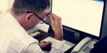 Troppo lavoro cambia il cervello: lo studio