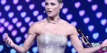 Michelle Hunziker canta all'Eurovision ma non si vede, la spiegazione della Rai