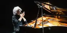 Giovanni Allevi, la scoperta della malattia: "Mi è crollato tutto, in bilico tra la vita e la morte"