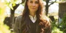 Kate Middleton, la nuova foto dove non sorride è un inno alla natura