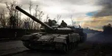 Ucraina, Mosca costringe Kiev a concessioni su tempi e luogo negoziati: l'analisi