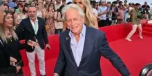 Michael Douglas: "Mi scuso per Trump da parte del mio Paese"