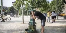 Domenica rovente, continua l'allerta caldo: 11 città da bollino rosso