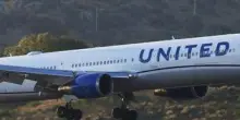 Islanda, perde quota sull'Atlantico: atterraggio d'emergenza per volo San Francisco-Roma