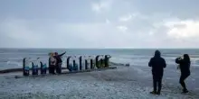Argentina, ondata di gelo estremo: neve sulle spiagge e freddo come in Groenlandia