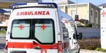 Bolzano, bimbo di 3 anni cade dalla finestra al terzo piano: è grave