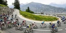 Morto il giovane ciclista caduto al Giro della Valle d'Aosta