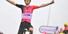Tour de France, Arensman vince la 14esima tappa e Pogacar sempre in giallo
